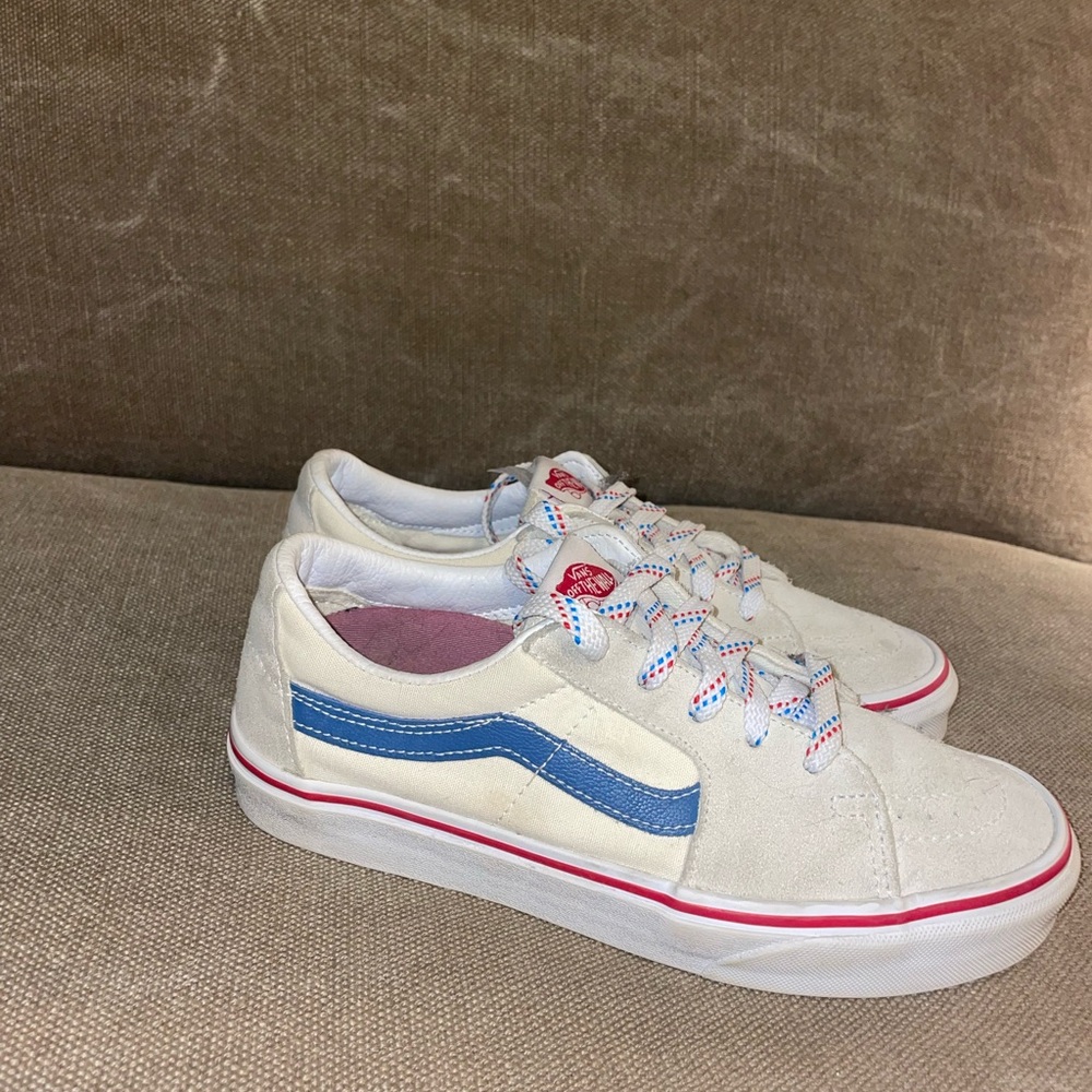 Vans - Picture 5 of 5